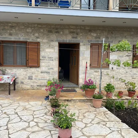 Stone House Dom wakacyjny *